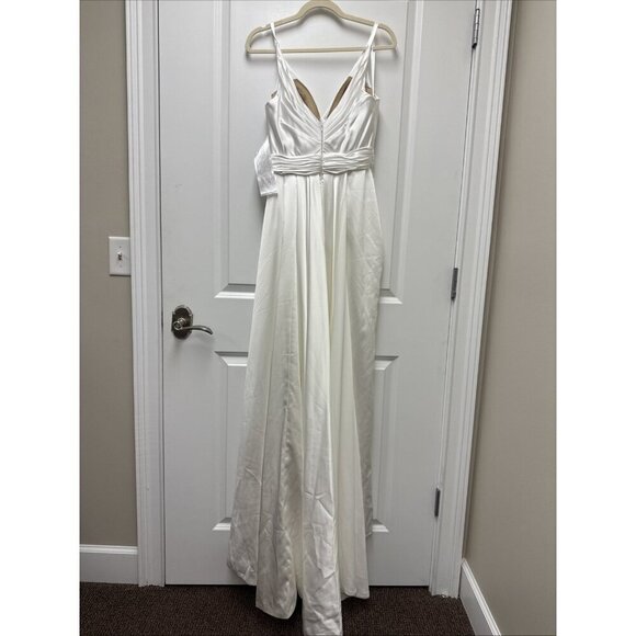 Mac Duggal Size 2 White 12448 Satin V-neck Sleeveless Formal Dress Prom Wedding - Picture 8 of 11